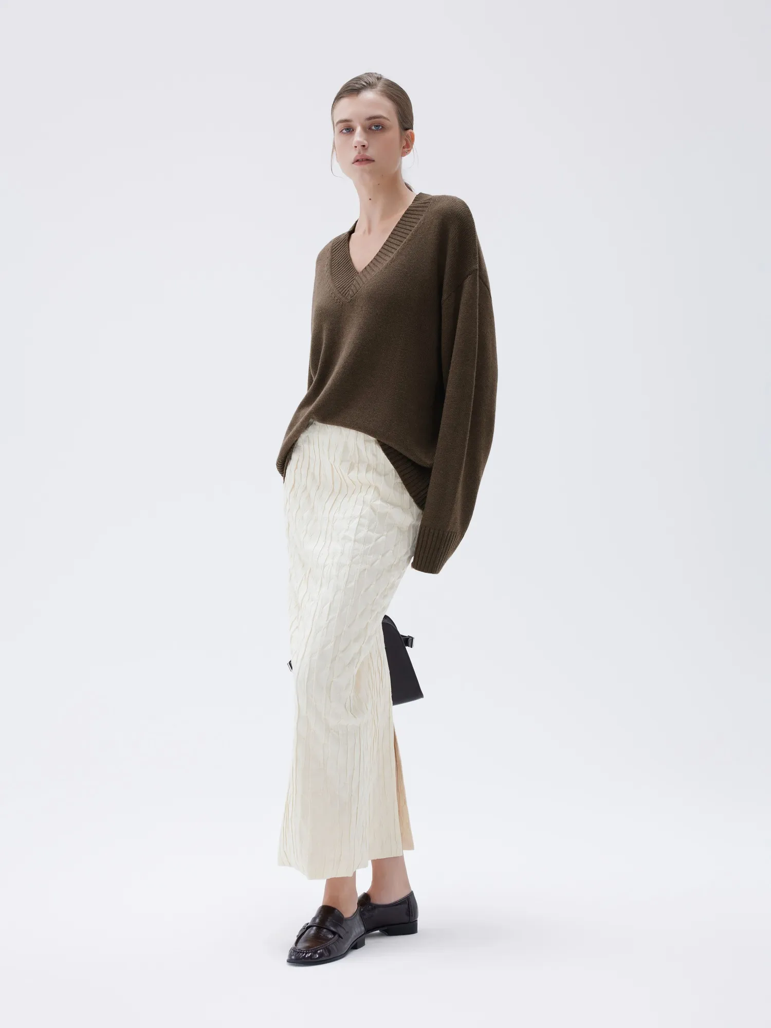 Cashmere Oversized V Neck Sweater - Image 28
