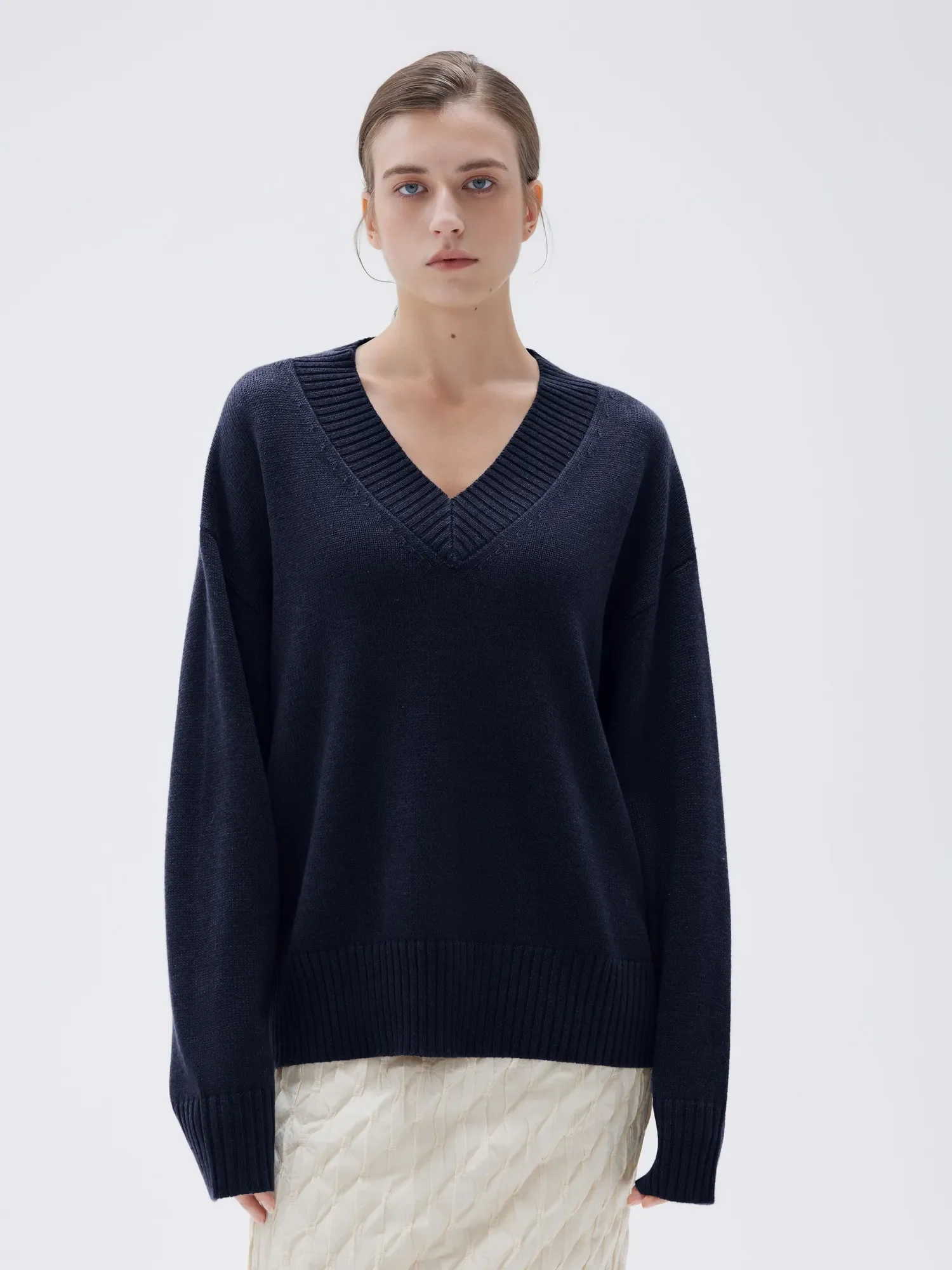Cashmere Oversized V Neck Sweater - Image 41