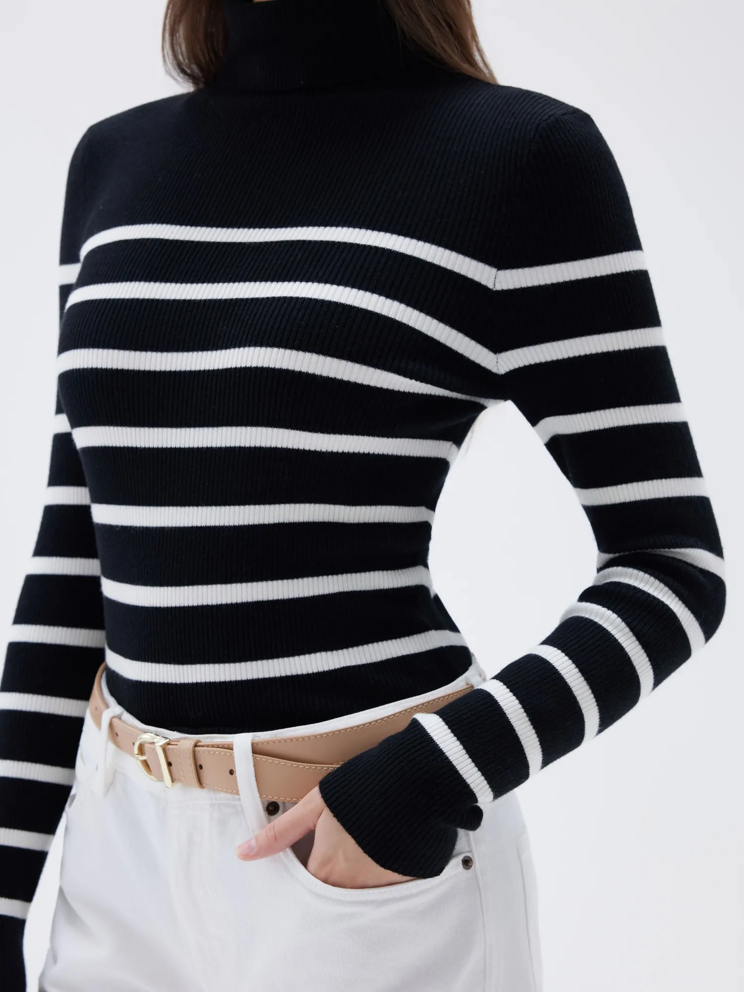 Cashmere Turtleneck Sweater - Image 3