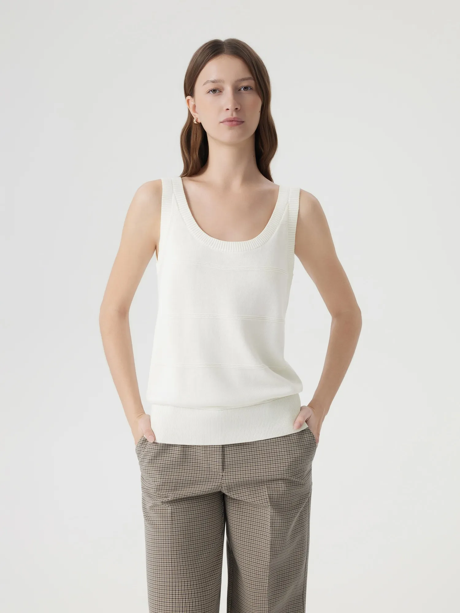 Cashmere Silk Blend Scoop Neck Knit - Image 33
