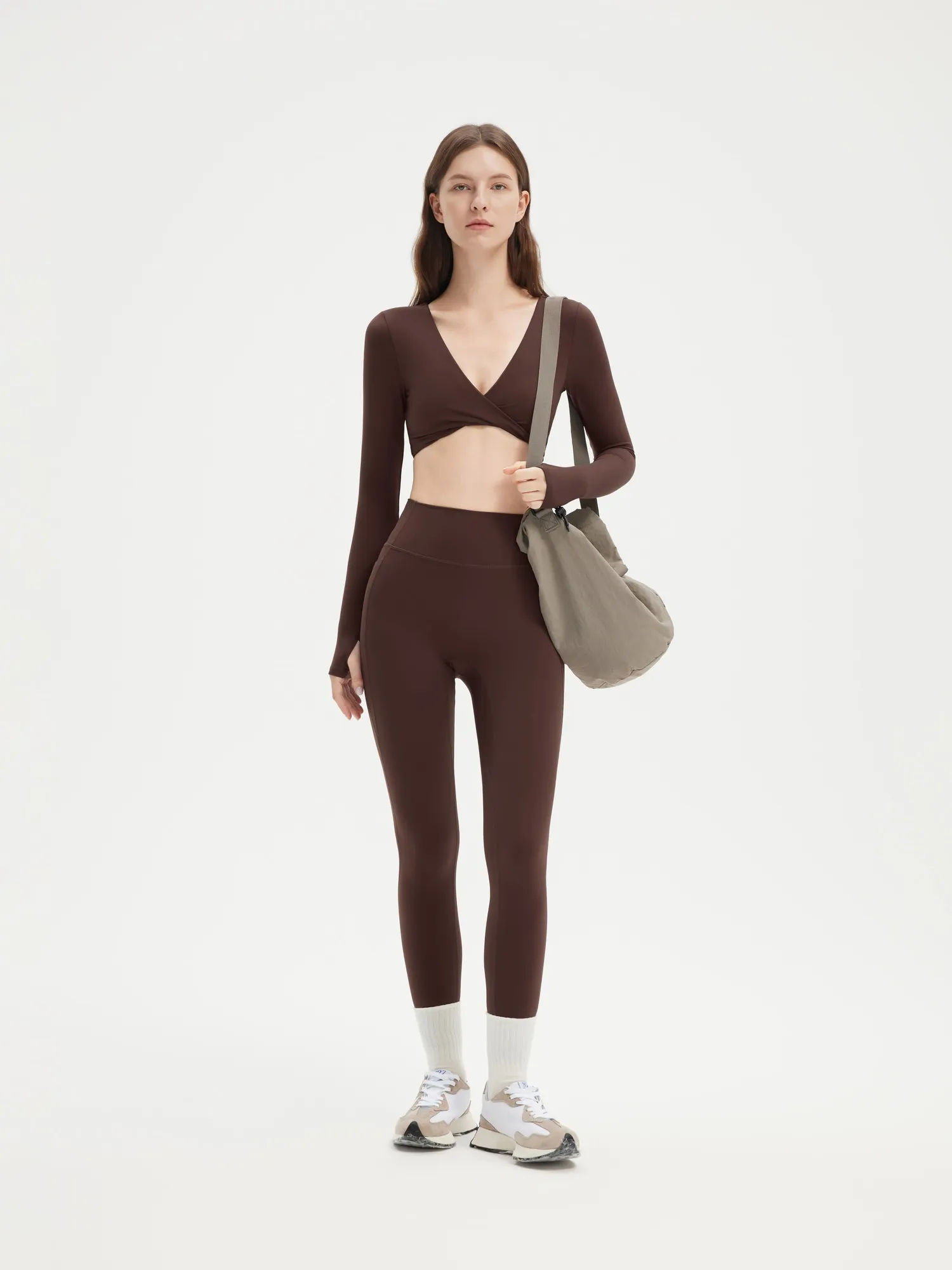 Twist V Crop Top Workout Set - Image 23