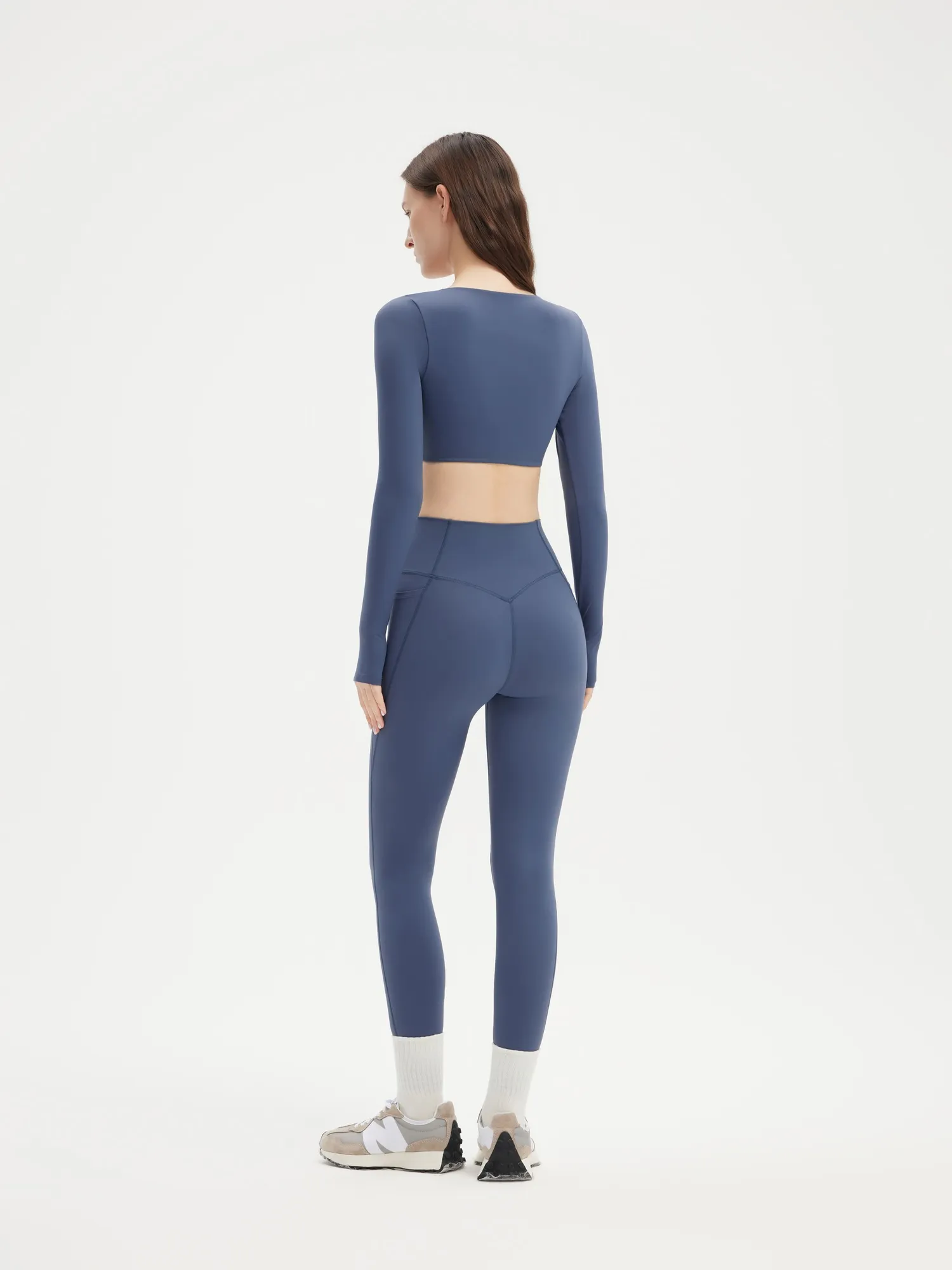 Twist V Crop Top Workout Set - Image 3